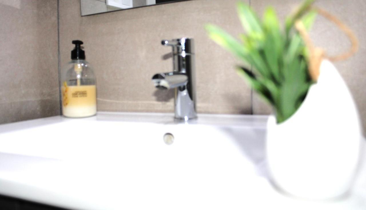 Apartamento Playa 5 Minutos A Pie Moderno Y Confortable Cabanyal Apartment Valencia Ngoại thất bức ảnh